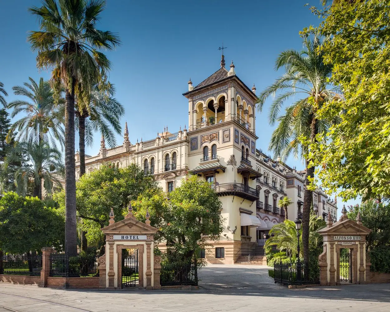 Hotel Alfonso XIII – Luxury Hotel in Seville, Spain