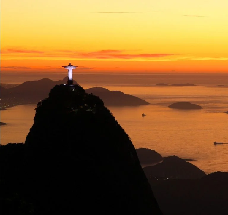 Rio de Janeiro – Exclusive Sunrise Visit to Christ the Redeemer